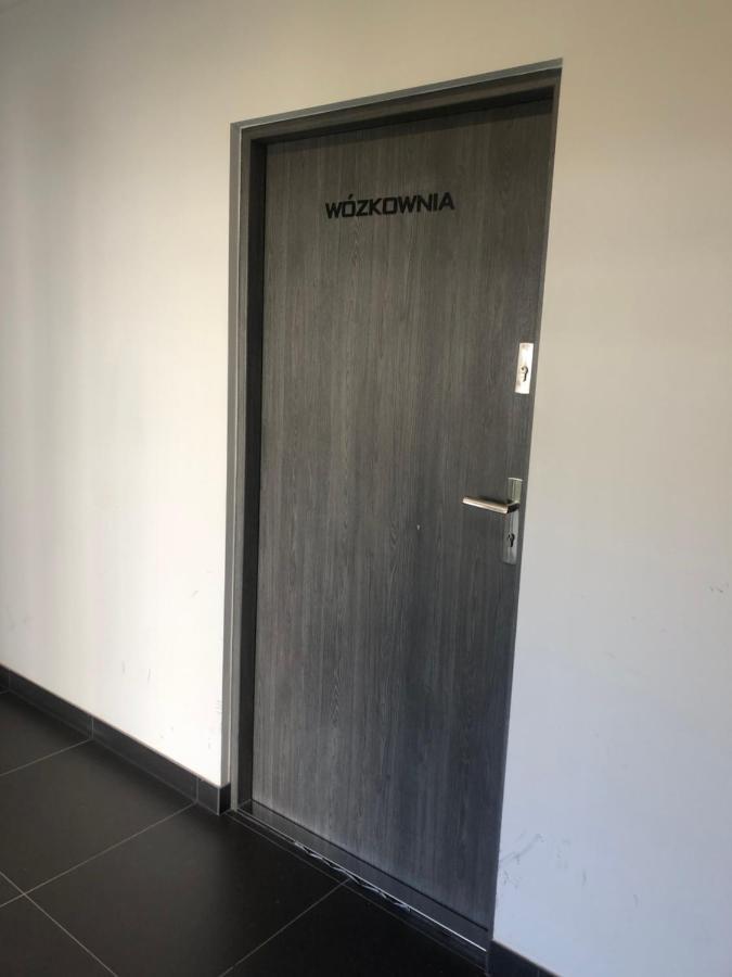 Apartament Kolobrzeska ピワ エクステリア 写真